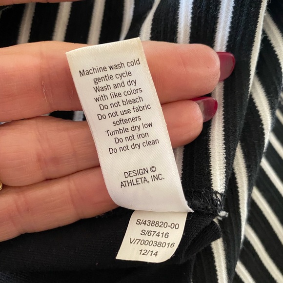 🚨FINAL REDUCED PRICE🚨 Athleta Black & White Striped Dress Size XS EUC - Picture 7 of 7